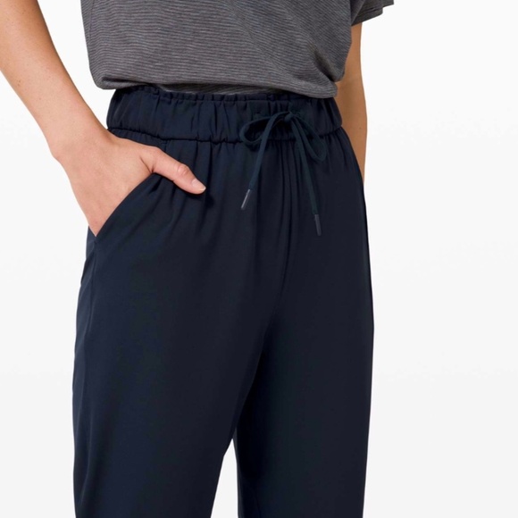 Lululemon Keep Moving Crop 23" True Navy - Picture 4 of 9